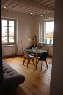 Bright Rooftop Apartment with Views over Historic Lucca - 0