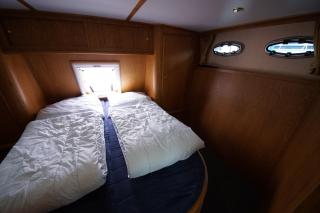 Berlin Yacht - 1