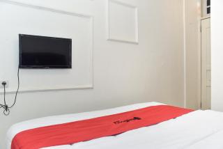 RedDoorz Plus @ Kemayoran - 4