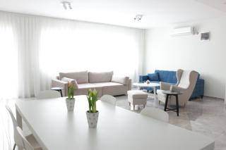 Lux House Olga - Ruma - 5