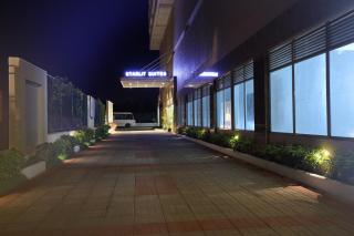 Starlit Suites Kochi - Cochin - 9