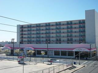 Beach Terrace Motor Inn - Wildwood - 0