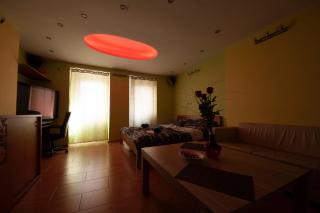 center of Bratislava with jacuzzi - Bratislava - 5