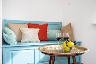 Central, Quiet & Romantic Apartment - 1