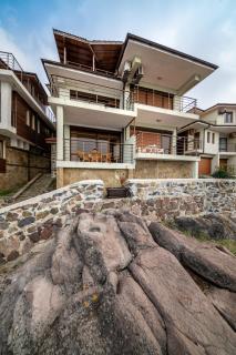 Sozopol Seaside Apartment - 7