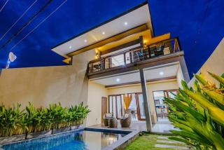Secret Outlook Lembongan - 0