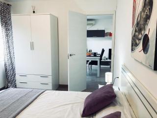 Luminoso piso + balcón en Valencia - Valencia - 8