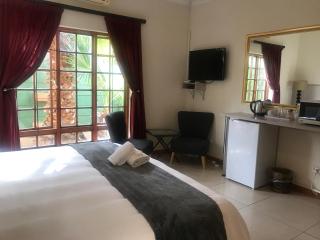 Queenspark Lodge - Bloemfontein - 8