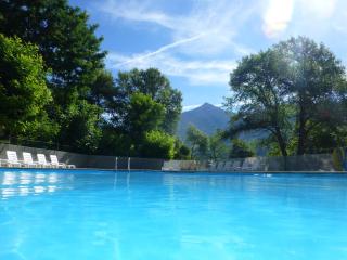 Camping, Hôtel De Plein Air Les Cariamas - Chateauroux-les-Alpes - 0