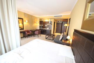 Menada Apartments in Royal Beach - 1