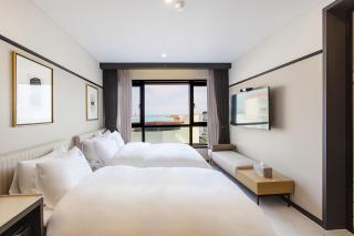 Brown Dot Gijang Yeonhwari - Busan - 1