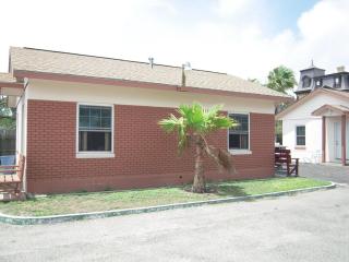 Bayfront Cottages - Rockport - 5