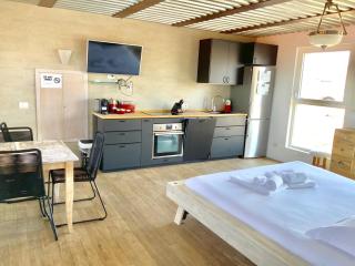 LUXURY STUDIO UNIQUE VIEW NEAR MAIN STATION - Milan - 8