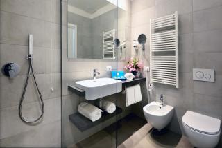 Hotel Monte Baldo e Villa Acquarone - Gardone Riviera - 3