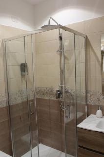 Central Station Garibaldi - 1