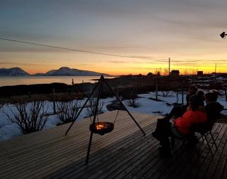 Aurora sea view cabin with wifi,sauna - Vannareid - 9