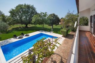 Apartment with private pool and large garden - Nova Vas - 5