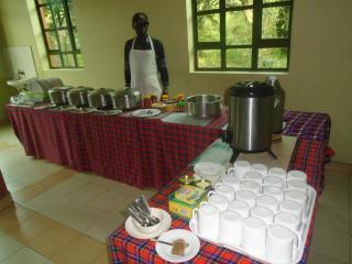 Rhino Tourist Camp - Ololaimutiek - 7