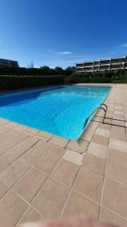 Superbe 2 pièces moderne refait à neuf, PISCINE ! - Antibes - 8