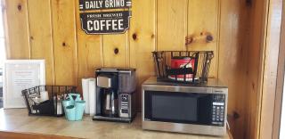 Caribou Lodge and Motel - Soda Springs - 1