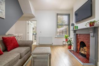PLATFORM Fishing Quarter Apartment 1 with Free Street Parking - Hull - 0