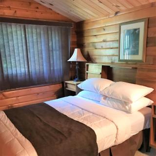 Cloverleaf Cottages - Oxtongue Lake - 7