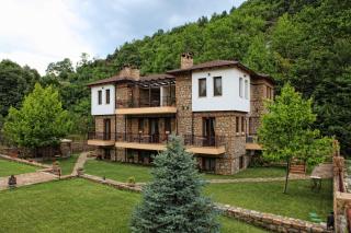 Archontiko Emmanouilidi Suites - Kato Loutraki - 0