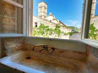 Historic Piazza House & Romantic Hidden Garden - Hvar - 4