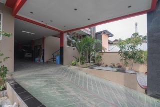 RedDoorz near E Walk Mall Balikpapan - 6