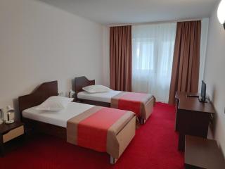 Hostel Caliman - Caciulata - 5