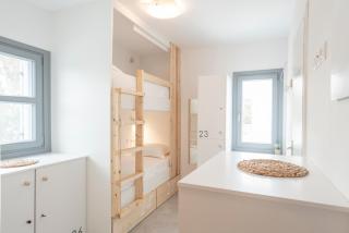 Bedspot Hostel - Fira - 0