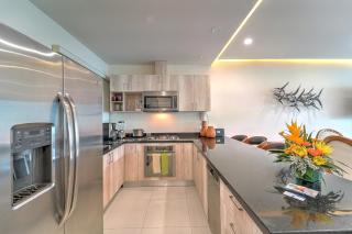 Nayri Life & Spa 208 - 6