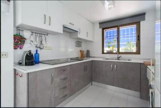 CASA DE LUJO CON PISCINA PRIVADA en ZONA MUY TRANQUILA - 3