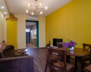 Home@97 on Aghmashenebeli Avenue - Tbilisi - 6