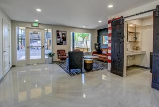 Americana Modern Hotel - Redding - 7