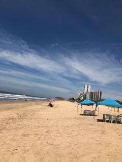 CASA EN PRIVADA FRENTE A LA PLAYA CON ALBERCA! - Mazatlán - 0