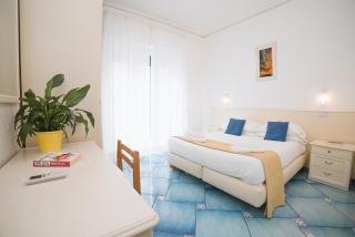 Hotel De Rosa - Maiori - 9
