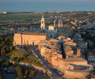 Hotel Loreto - Loreto - 9
