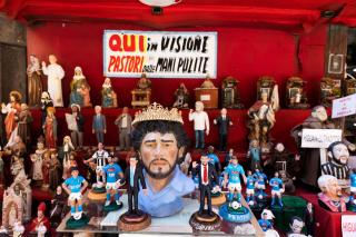 Spaccanapoli casa tre santi - 6