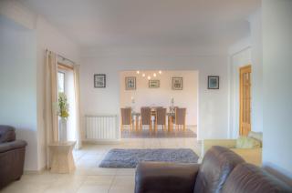 Villa Montanha, 4 Bedroom Villa, with swimming pool, loungers and alfresco dining, 10 min walk to the beautiful Praia da Luz Beach, Shops, Bars and Restaurants! - Luz - 1