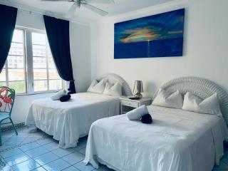 Beachfront Ocean Dr white sand paradise SoBe 311 - Miami Beach - 0