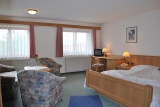 Landhotel Wiesenhof - 9