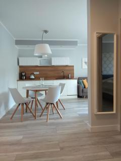 Apartament Cesarski Agnes z oddzielną sypialnią, parking - Świnoujście - 3