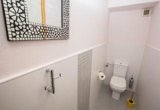Apartment Sorta - 8