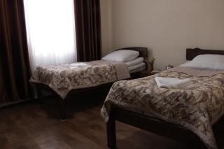 Snow Leopard Hostel - Karakol - 2