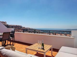 2268-Penthouse with terrace seaview - Casares - 5