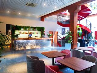 Hotel Fabrik - Humanes de Madrid - 0