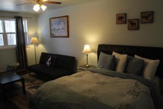 Shenstone Motor Inn and Restaurant - Wiarton - 5