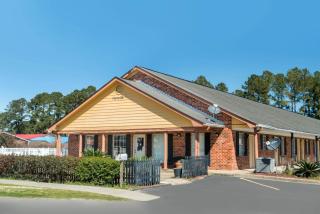 Travelodge by Wyndham Santee - Santee - 3