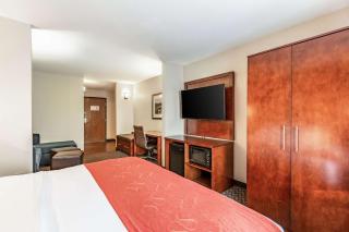 Comfort Suites - Escanaba - 2